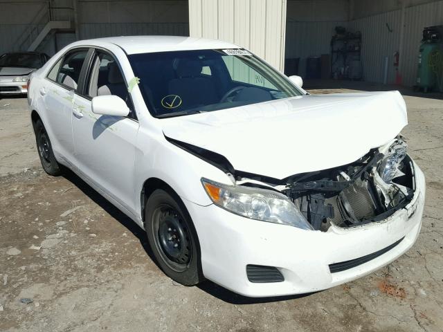 4T1BF3EK0BU649601 - 2011 TOYOTA CAMRY BASE WHITE photo 1