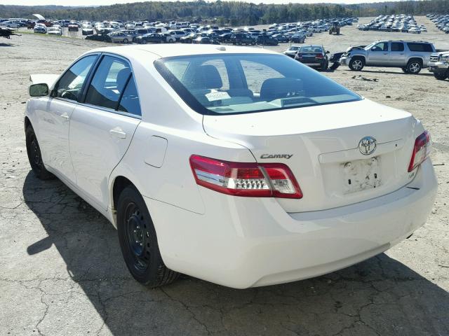 4T1BF3EK0BU649601 - 2011 TOYOTA CAMRY BASE WHITE photo 3