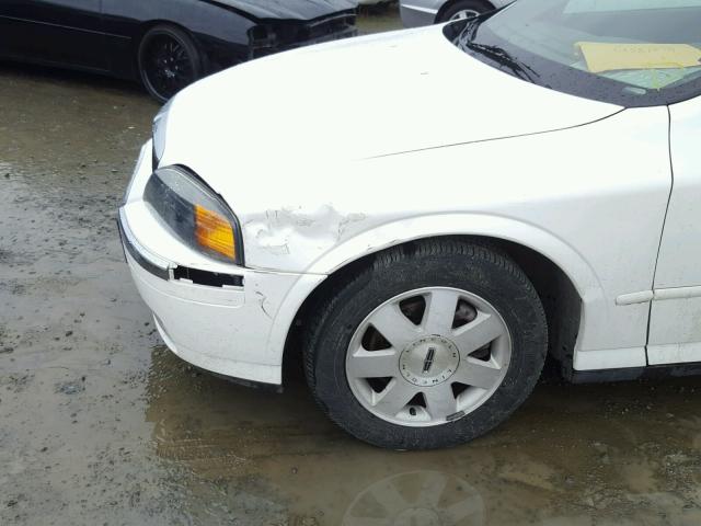 1LNHM87A32Y684434 - 2002 LINCOLN LS 白色 照片 9