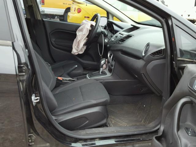 3FADP4EJ7FM161639 - 2015 FORD FIESTA SE BLACK photo 5