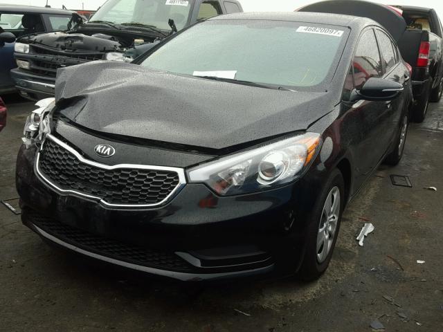 KNAFX4A6XG5577872 - 2016 KIA FORTE LX BLACK photo 2