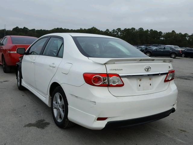 5YFBU4EE5DP218245 - 2013 TOYOTA COROLLA BA WHITE photo 3