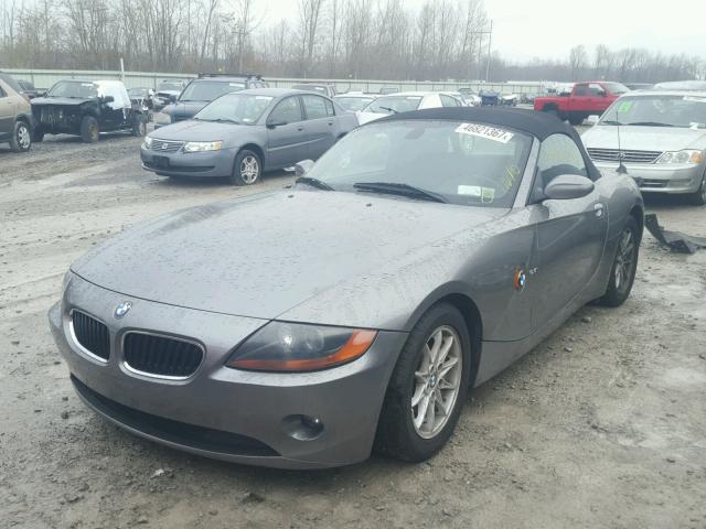 4USBT33574LS51119 - 2004 BMW Z4 2.5 SILVER photo 2