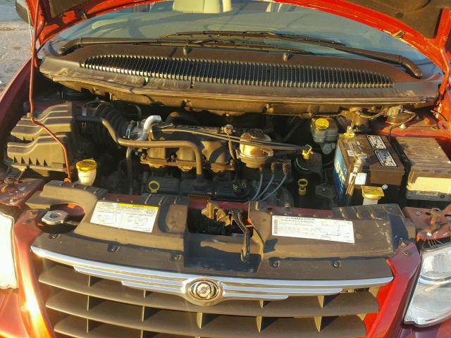 2C8GP54LX5R572202 - 2005 CHRYSLER TOWN & COU MAROON photo 7