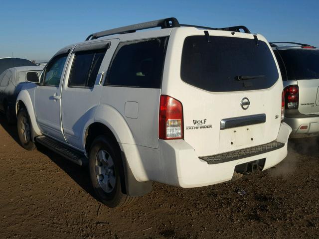 5N1AR18W35C764645 - 2005 NISSAN PATHFINDER WHITE photo 3