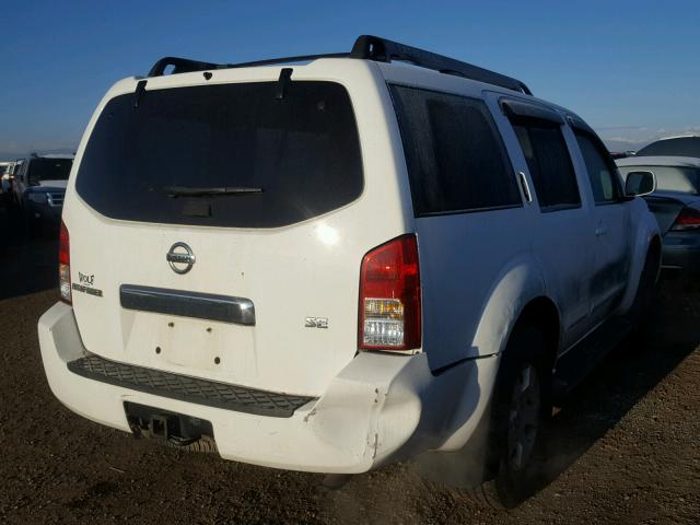 5N1AR18W35C764645 - 2005 NISSAN PATHFINDER WHITE photo 4