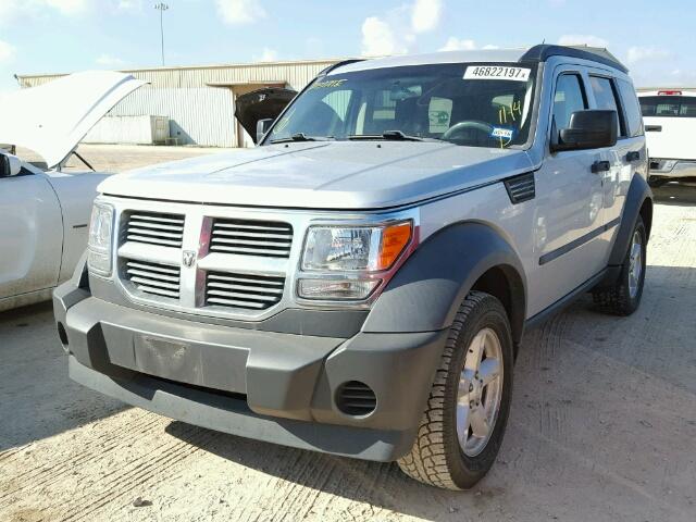 1D8GU28K57W734310 - 2007 DODGE NITRO SXT SILVER photo 2