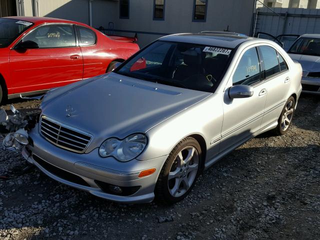 WDBRF52H97F863293 - 2007 MERCEDES-BENZ C 230 SILVER photo 2