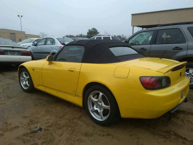 JHMAP114X2T000076 - 2002 HONDA S2000 YELLOW photo 3