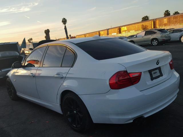 WBAPH5G57BNM79803 - 2011 BMW 328 I SULE WHITE photo 3