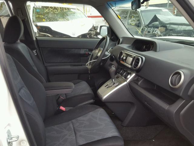 JTLZE4FE1B1137520 - 2011 TOYOTA SCION XB Ақ фото 5