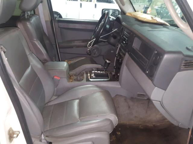 1J8HG48P07C592072 - 2007 JEEP COMMANDER WHITE photo 5