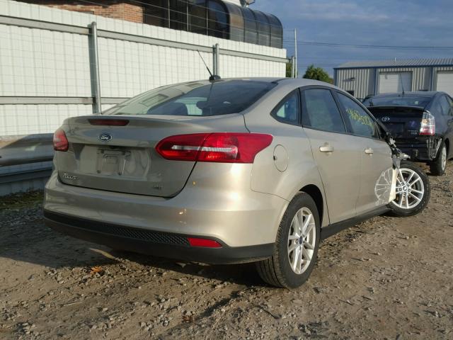 1FADP3F28GL345024 - 2016 FORD FOCUS SE SILVER photo 4