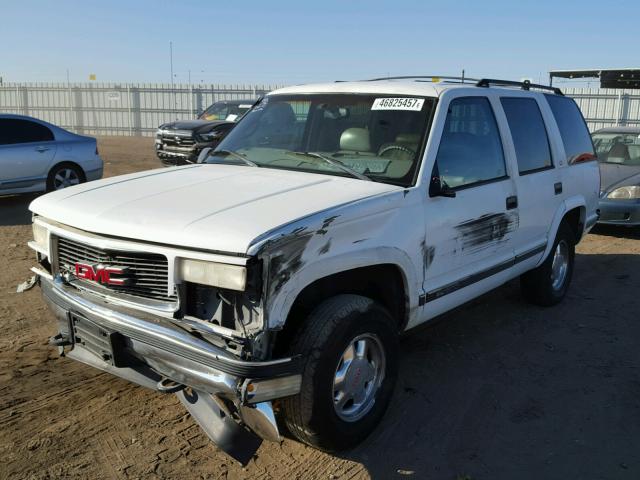 1GKEK13R5WJ720109 - 1998 GMC YUKON WHITE photo 2