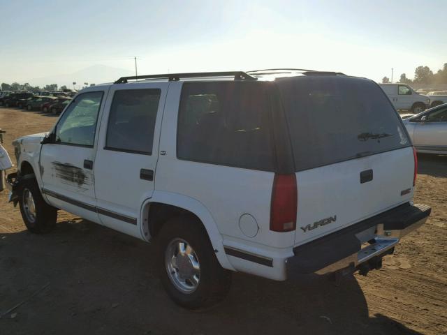 1GKEK13R5WJ720109 - 1998 GMC YUKON WHITE photo 3