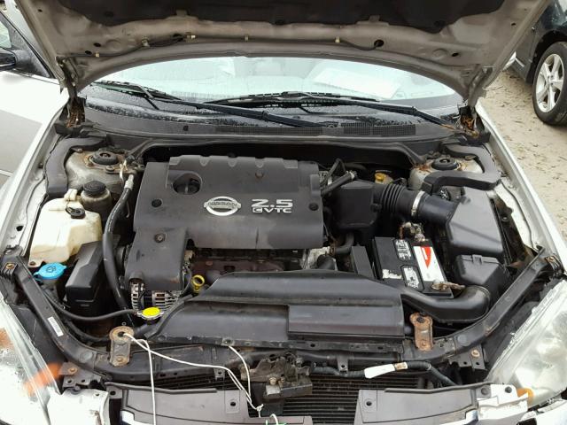 1N4AL11D94C131716 - 2004 NISSAN ALTIMA BAS SILVER photo 7