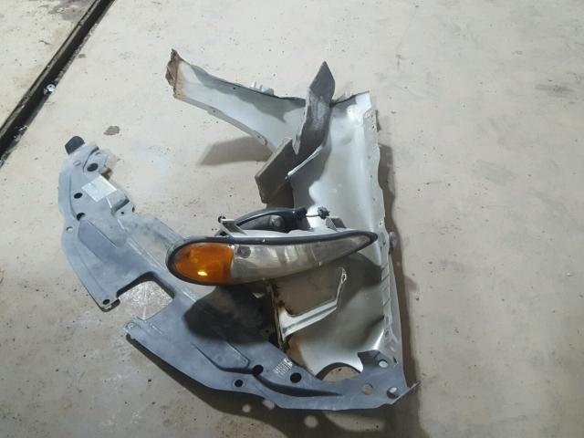 1G2NF52F42C298240 - 2002 PONTIAC GRAND AM S SILVER photo 9