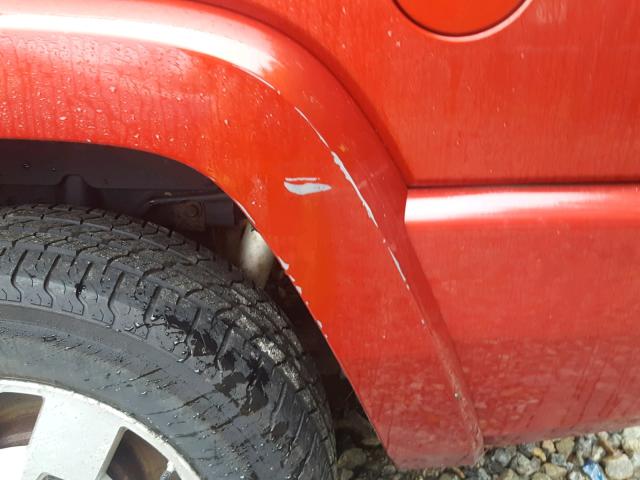 1J8HG48K86C221759 - 2006 JEEP COMMANDER RED photo 9