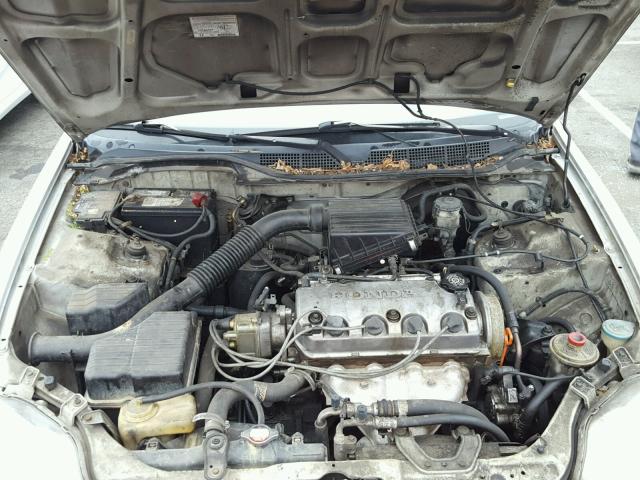 2HGEJ6613YH570377 - 2000 HONDA CIVIC BASE SILVER photo 7