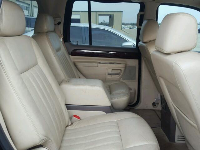 5LMEU88HX4ZJ11930 - 2004 LINCOLN AVIATOR 黑色 照片 6