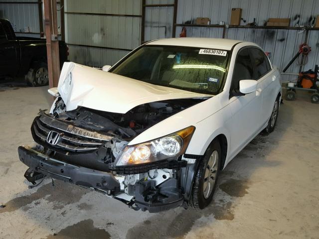 1HGCP2F38CA228687 - 2012 HONDA ACCORD LX WHITE photo 2