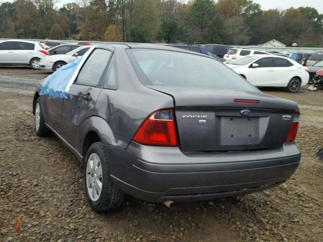 1FAFP34N77W157082 - 2007 FORD FOCUS ZX4 GRAY photo 3