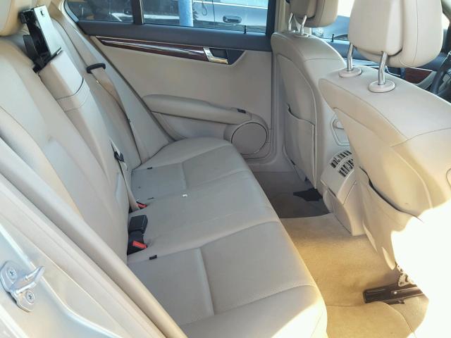 WDDGF5EBXBA508614 - 2011 MERCEDES-BENZ C 300 金色 照片 6