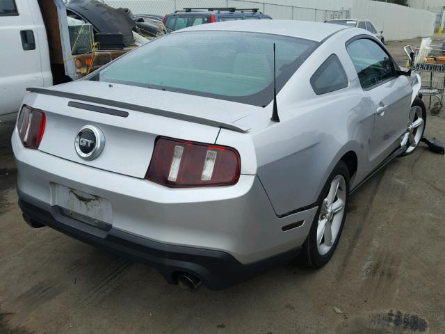 1ZVBP8CF0C5285970 - 2012 FORD MUSTANG GT SILVER photo 4