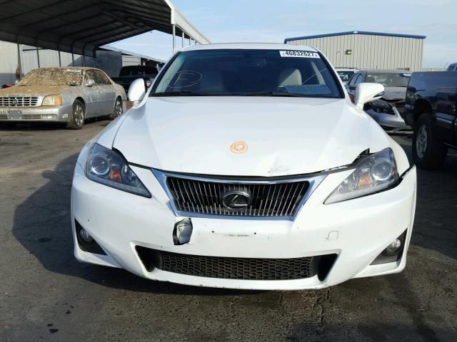 JTHBF5C21C5181066 - 2012 LEXUS IS 250 WHITE photo 9