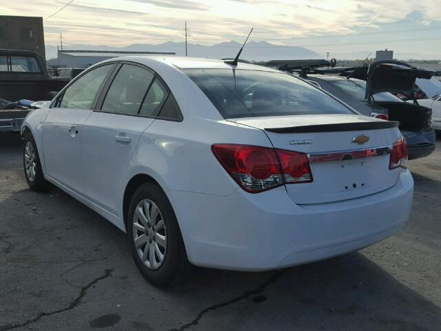 1G1PB5SHXD7266379 - 2013 CHEVROLET CRUZE LS WHITE photo 3