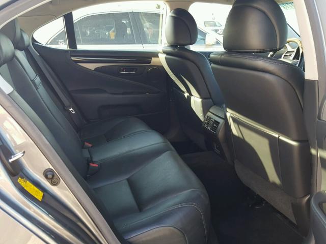JTHBL5EFXD5114119 - 2013 LEXUS LS Gris photo 6