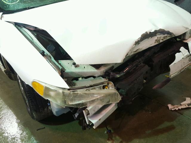 2G4WF521XX1523581 - 1999 BUICK REGAL GS WHITE photo 9