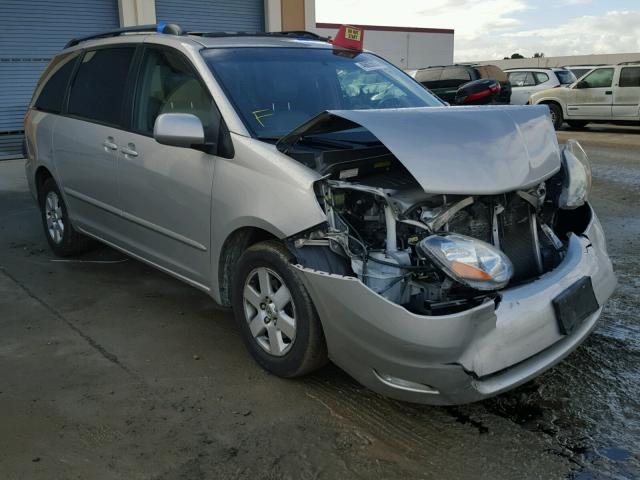 5TDZK22C88S121615 - 2008 TOYOTA SIENNA XLE SILVER photo 1