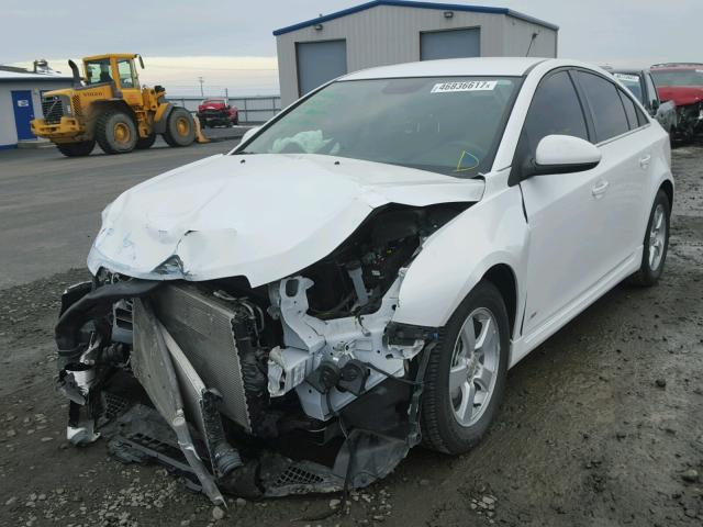 1G1PC5SB1F7115975 - 2015 CHEVROLET CRUZE LT WHITE photo 2