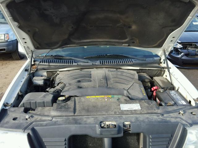 5LMEU78H53ZJ16378 - 2003 LINCOLN AVIATOR 白色 照片 7