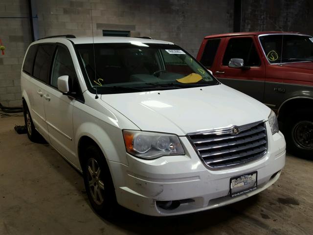 2A8HR54P98R142046 - 2008 CHRYSLER TOWN & COU WHITE photo 1