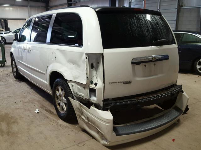 2A8HR54P98R142046 - 2008 CHRYSLER TOWN & COU WHITE photo 3