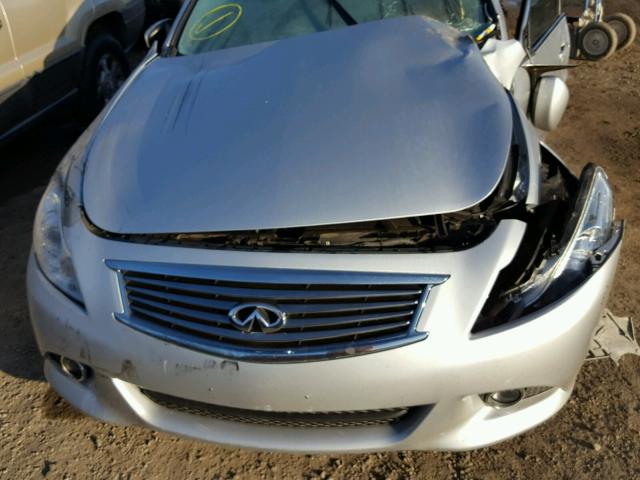 JN1CV6AP5FM501466 - 2015 INFINITI Q40 SILVER photo 9