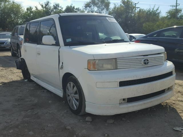 JTLKT324350177901 - 2005 TOYOTA SCION XB WHITE photo 1