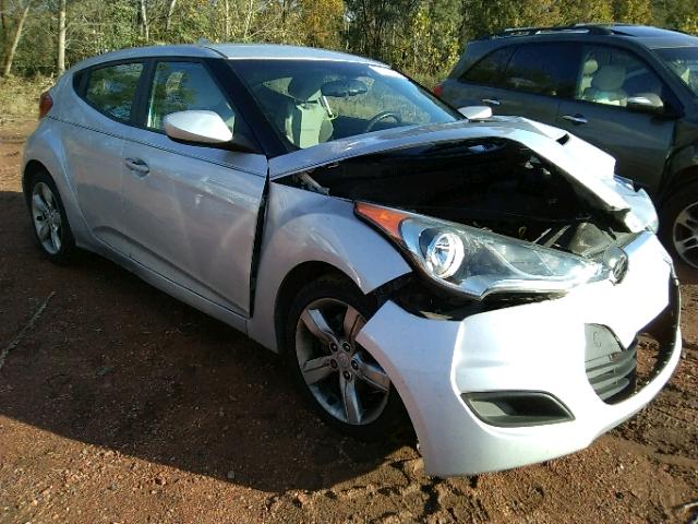 KMHTC6AD2CU064266 - 2012 HYUNDAI VELOSTER B SILVER photo 1