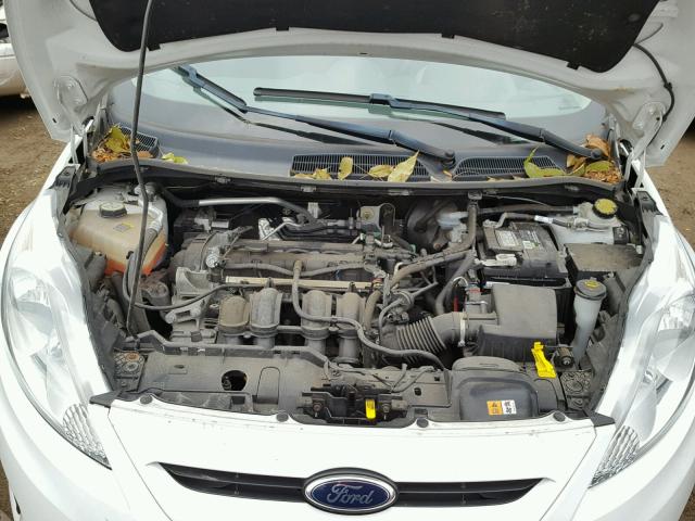 3FADP4EJ2CM216333 - 2012 FORD FIESTA SE WHITE photo 7