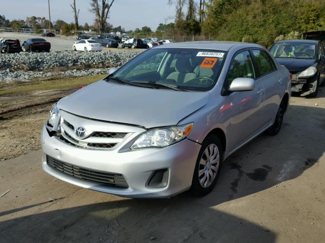 2T1BU4EEXCC901251 - 2012 TOYOTA COROLLA BA SILVER photo 2