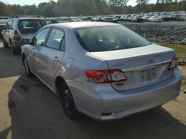 2T1BU4EEXCC901251 - 2012 TOYOTA COROLLA BA SILVER photo 3