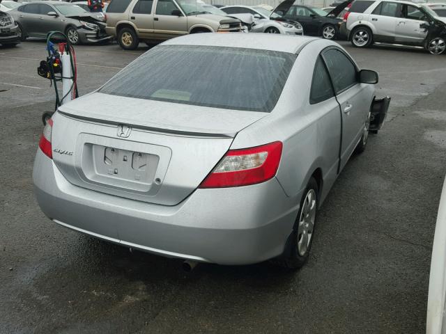 2HGFG12629H517260 - 2009 HONDA CIVIC LX SILVER photo 4