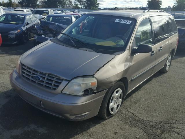 2FMDA51625BA10111 - 2005 FORD FREESTAR GOLD photo 2