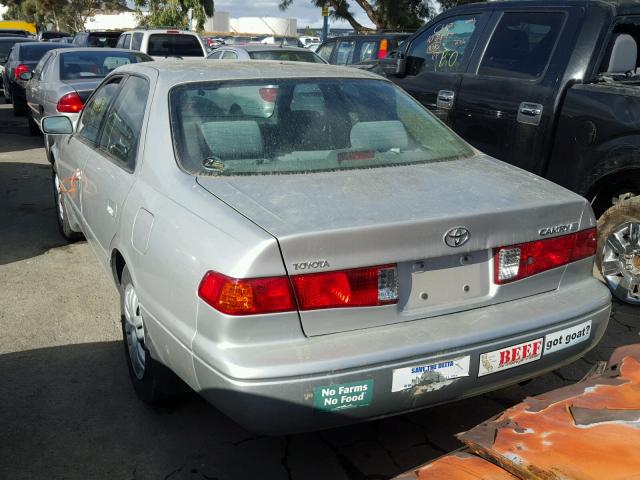 4T1BG22K21U084066 - 2001 TOYOTA CAMRY CE SILVER photo 3