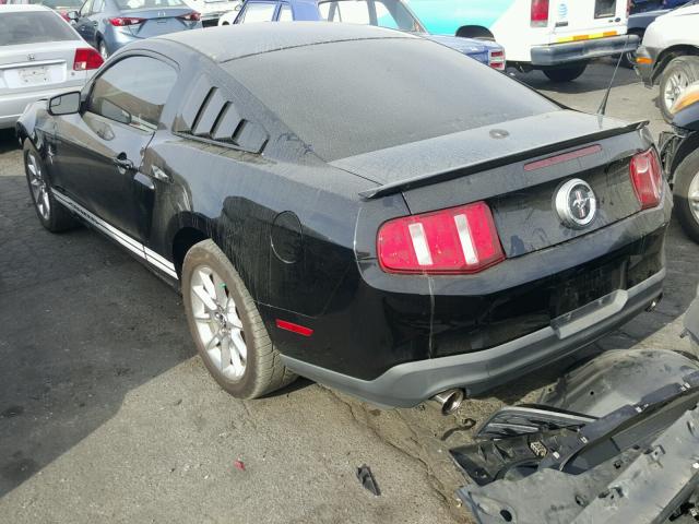 1ZVBP8AM4B5137031 - 2011 FORD MUSTANG BLACK photo 3