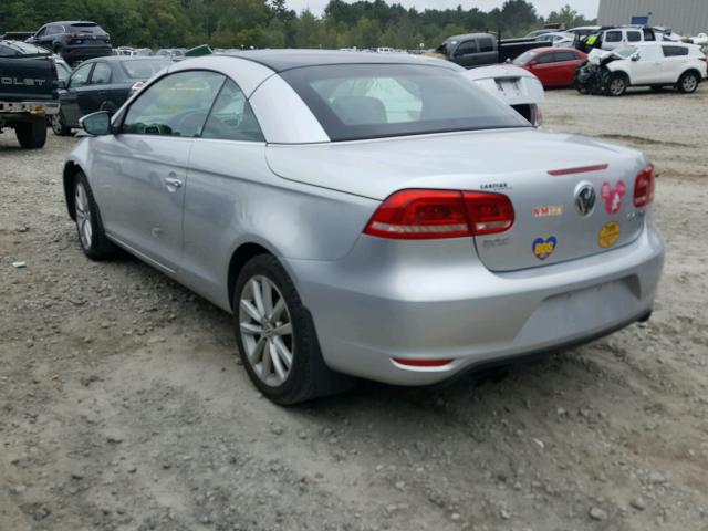 WVWBW7AH8CV006138 - 2012 VOLKSWAGEN EOS KOMFOR ვერცხლისფერი ფოტო 3