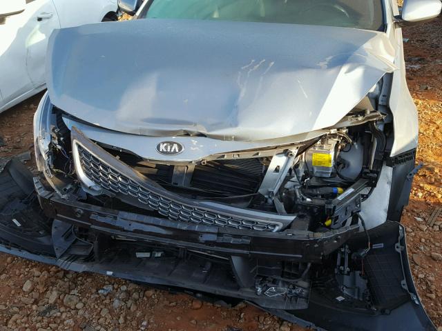 KNAGN4AD5F5090019 - 2015 KIA OPTIMA HYB SILVER photo 9