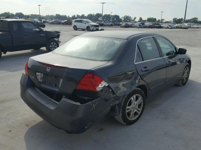 1HGCM56346A030025 - 2006 HONDA ACCORD SE GRAY photo 4